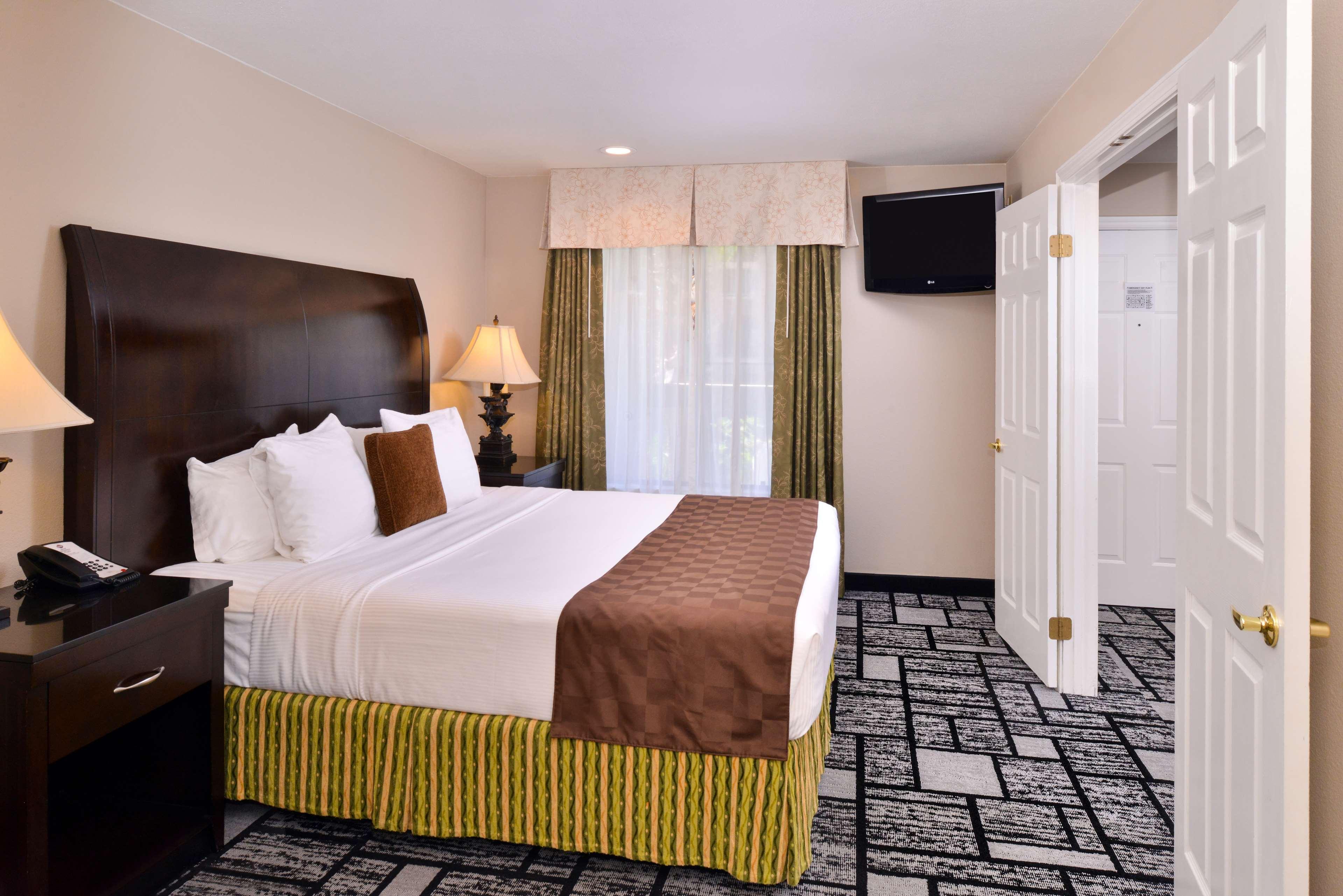 Best Western Plus Meridian Inn&Suites, Anaheim-Orange Bagian luar foto