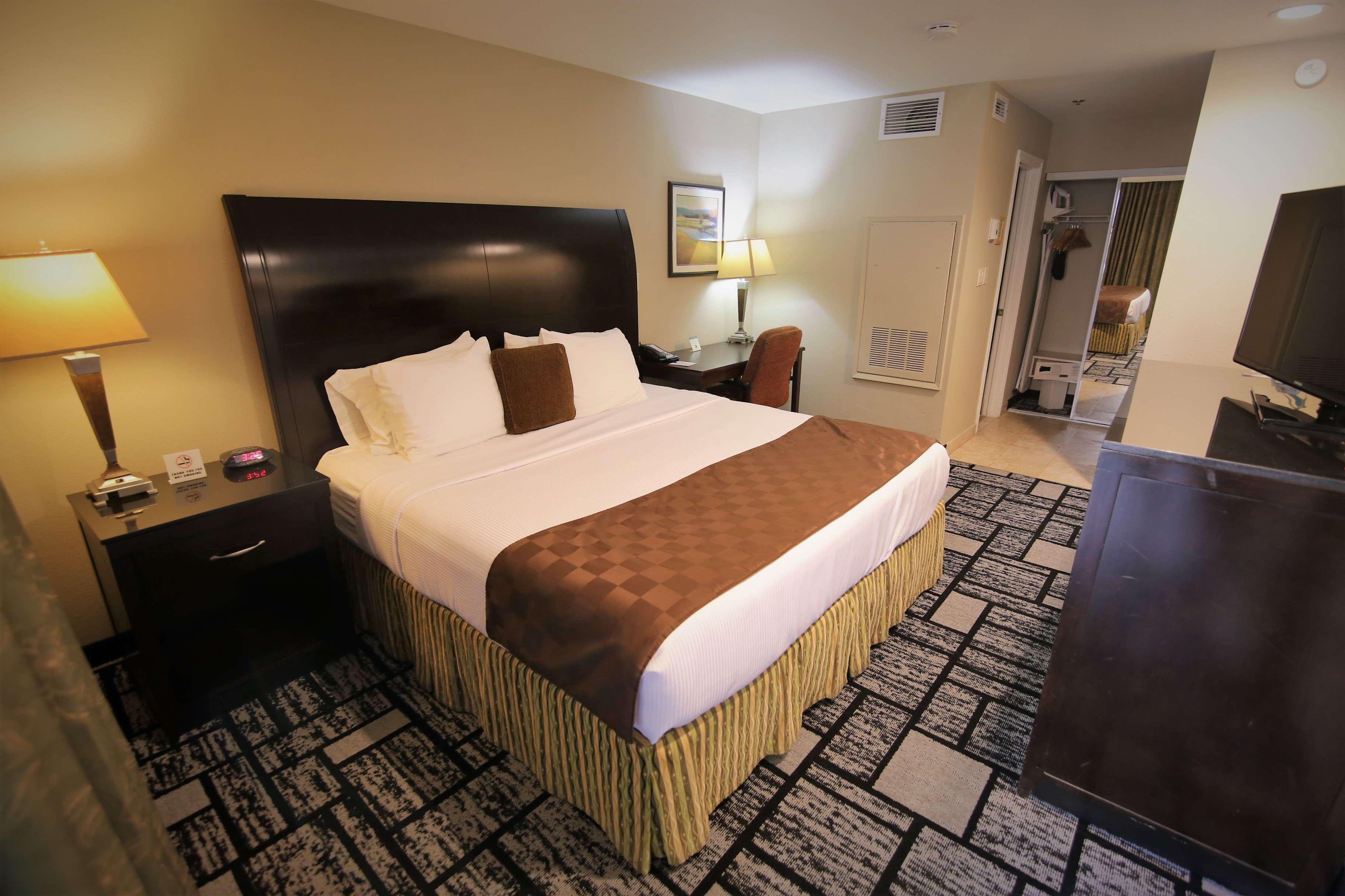 Best Western Plus Meridian Inn&Suites, Anaheim-Orange Bagian luar foto