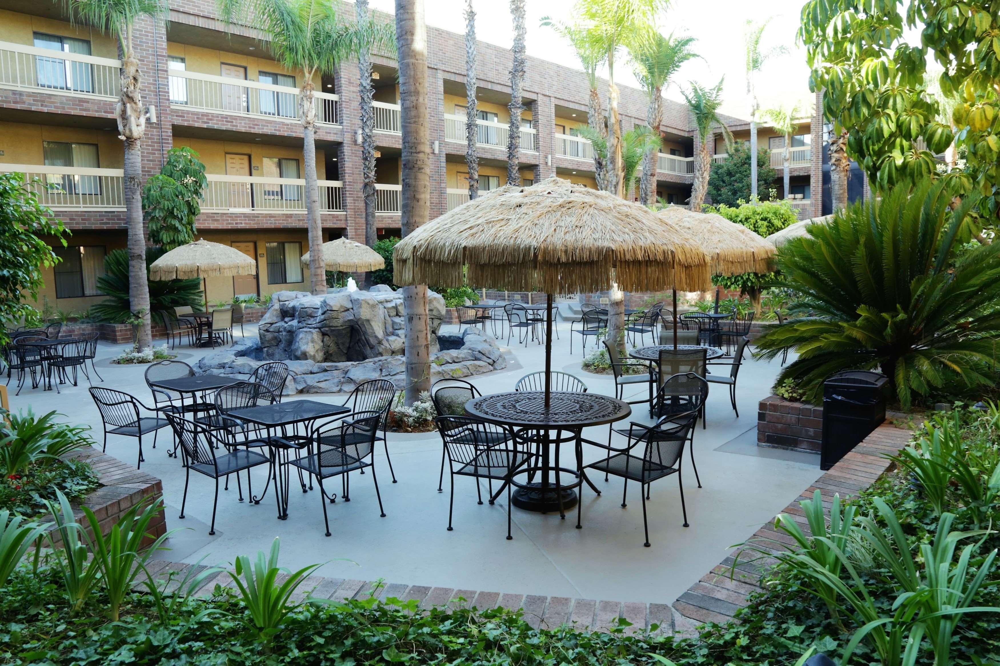 Best Western Plus Meridian Inn&Suites, Anaheim-Orange Bagian luar foto