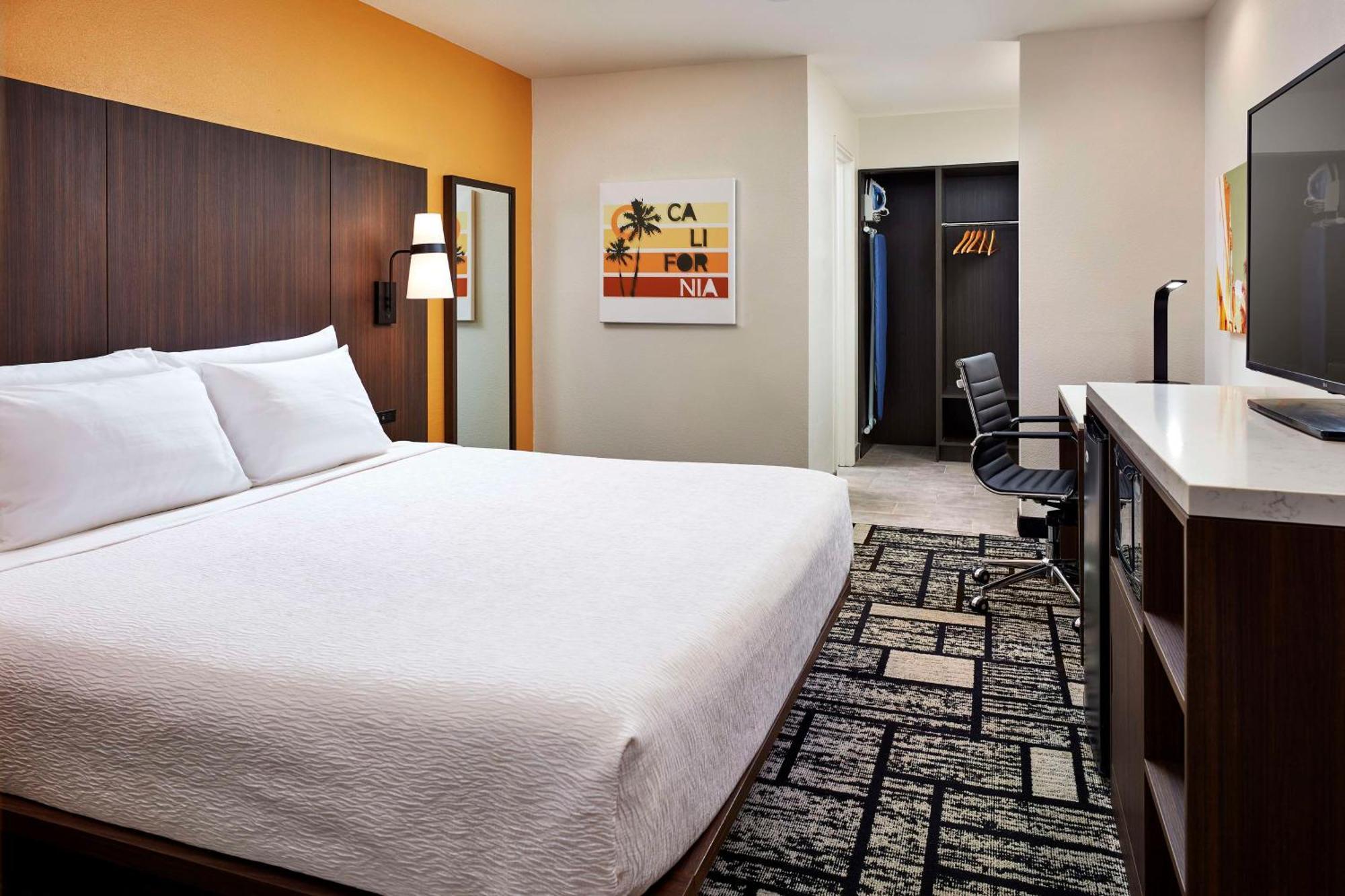 Best Western Plus Meridian Inn&Suites, Anaheim-Orange Bagian luar foto